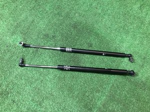 Амортизаторы капота 57251YC000 57251YC010 SUBARU EXIGA