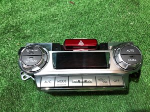 Climate control unit SUBARU EXIGA OEM 72311YC020 YA5 2009 EJ205 AT
