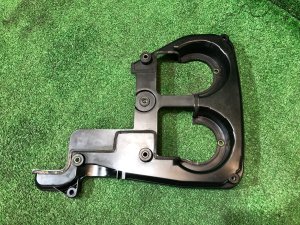Крышка ГРМ задняя правая 13573AA121 SUBARU EXIGA