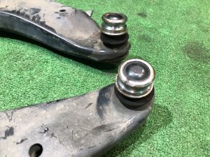 Front control arms SUBARU EXIGA OEM 20202SC011, 20202SC001 YA5 SH5 2009 EJ205 AT