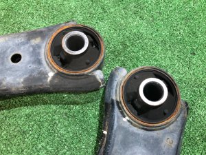 Front control arms SUBARU EXIGA OEM 20202SC011, 20202SC001 YA5 SH5 2009 EJ205 AT