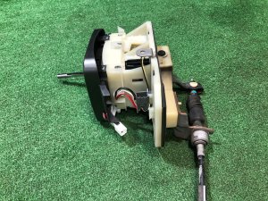Automatic gear selector SUBARU EXIGA OEM 35150AG001 YA5 2009