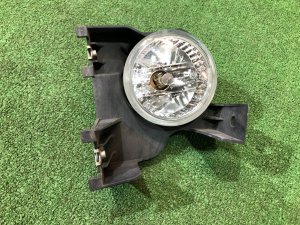 Фара противотуманная правая Koito 114-77828 84501KG020 SUBARU EXIGA
