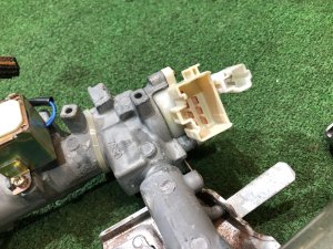 Рулевая колонка + замок зажигания с ключами TOYOTA LAND CRUISER 100 OEM 45250-60550, 85432-60050 J100