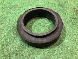 สเปเซอร์ под пружины TOYOTA LAND CRUISER 100 OEM 48401-60020 J100