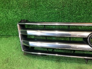 Grelha do radiador 2й рестайлинг 2005-2007г TOYOTA LAND CRUISER OEM 53101-60260, 53101-60967 J100