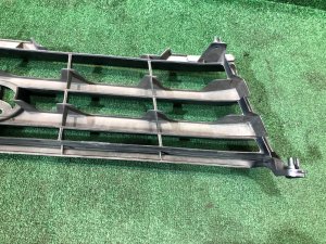 Grelha do radiador 2й рестайлинг 2005-2007г TOYOTA LAND CRUISER OEM 53101-60260, 53101-60967 J100