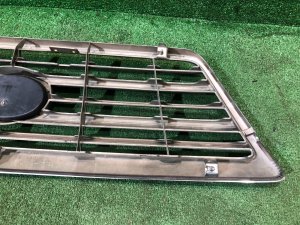 กระจังหน้า TLC Cygnus 1й рестайлинг 2002-2005г TOYOTA LAND CRUISER CYGNUS OEM 53111-60470 J100
