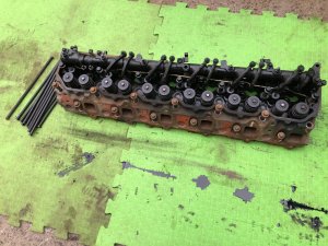 Головка блока цилиндров правая с коромыслом! 1-11110-834-0 ISUZU GIGA