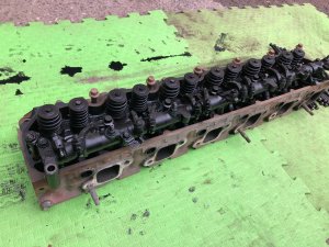 Right cylinder head с коромыслом! ISUZU GIGA OEM 1-11110-834-0 CXZ82K1D 2007 12PE1