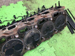Right cylinder head с коромыслом! ISUZU GIGA OEM 1-11110-834-0 CXZ82K1D 2007 12PE1