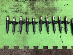 Форсунки +стаканы ISUZU GIGA OEM 1-15300-406-0, 105118-8090 CXZ82K1D 2007 12PE1