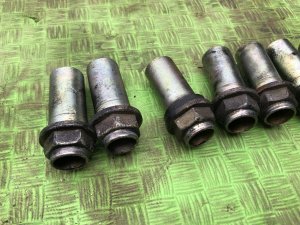 Форсунки +стаканы ISUZU GIGA OEM 1-15300-406-0, 105118-8090 CXZ82K1D 2007 12PE1