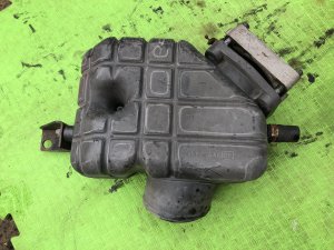 节气门 с резонатором ISUZU GIGA OEM 1-14210-184-1, 1-14230-143-0, 1-14230-152-0 CXZ82K1D 2007 12PE1