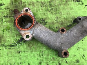 Патрубок термостата ISUZU GIGA OEM 1-13116-113-0 CXZ82K1D 2007