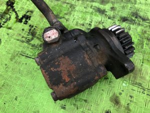Насос ГУР ISUZU GIGA OEM 1-19500-512-0, 1-19500-561-2 CXZ82K1D 2007 12PE1