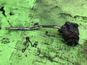 Насос ГУР ISUZU GIGA OEM 1-19500-512-0, 1-19500-561-2 CXZ82K1D 2007 12PE1