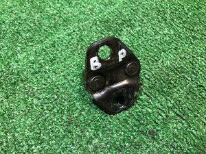 Петля багажника 63264AG000 SUBARU LEGACY