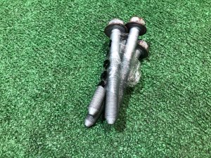 Болты передней балки SUBARU EXIGA OEM 901000304 YA5 2009