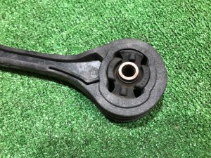 Подушка акпп верхняя SUBARU EXIGA OEM 41040FE000 YA5 2009 EJ205 AT