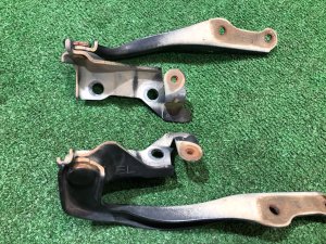 Петли капота SUBARU OUTBACK OEM 57260AJ0209P, 57260AJ0309P BRF 2009 black D4S