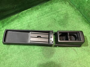 Подстаканник 92134YC000JC, 92113YC010JC SUBARU EXIGA