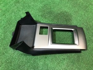 Пластик вокруг селектора 92122YC000JC, 92176YC160 SUBARU EXIGA