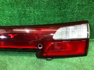 Стоп планка SUBARU LEGACY OEM 84251AE000 BH5 2002