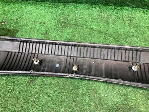 Стоп планка SUBARU LEGACY OEM 84251AE000 BH5 2002