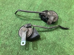 Сигналы гудок SUBARU LEGACY OEM 86012AE070, 86012AE060 BEE 2003 EZ30 AT