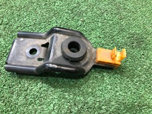 Держатель капота SUBARU LEGACY OEM 57255AE010 BEE 2003 SILVER 01G