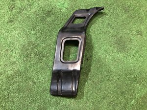 Крепление переднего бампера левое 57707AE010 SUBARU LEGACY