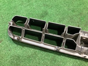 Решетка радиатора SUBARU LANCASTER OEM 91121AE160 BH9 1998 BEIGE 8L5