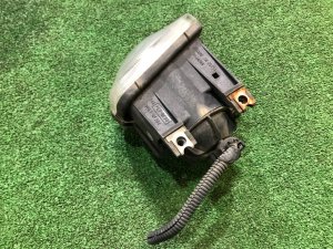 Фара противотуманная правая SUBARU LEGACY OEM 84501AE180 BE5 2002