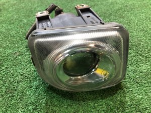 Фара противотуманная левая SUBARU LEGACY OEM 84501AE190 BE5 2002