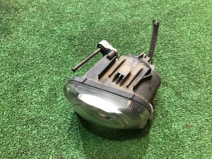 Фара противотуманная левая SUBARU LEGACY OEM 84501AE190 BE5 2002