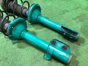 Стойки задние SUBARU FORESTER OEM 20360FC230, 20360FC220 SF9 SF5 1999 EJ254 AT