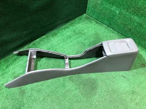 Бардачок подлокотник 92060FC000ND SUBARU FORESTER