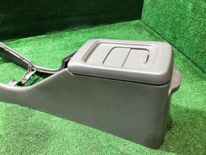 Бардачок подлокотник SUBARU FORESTER OEM 92060FC000ND SF5 1997 SILVER 406