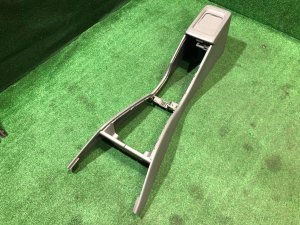 Бардачок подлокотник SUBARU FORESTER OEM 92060FC000ND SF5 1997 SILVER 406
