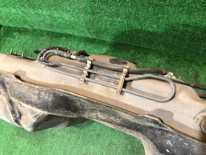 Бензобак SUBARU FORESTER OEM 42120FC040 SF5 1997 EJ20G AT