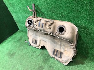 Бензобак SUBARU FORESTER OEM 42120FC040 SF5 1997 EJ20G AT