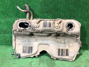 Бензобак SUBARU FORESTER OEM 42120FC040 SF5 1997 EJ20G AT