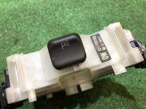 Блок подрулевых переключателей SUBARU FORESTER OEM 83111FC030 SF5 1997 EJ20G AT