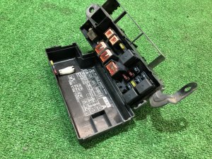 Fuse box SUBARU FORESTER OEM 82231FC000 SF5 1997 EJ20G AT