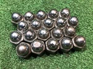 น็อตล้อ SUBARU FORESTER OEM 623006021 SF5 1997