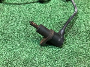 Датчик ABS передний правый SUBARU FORESTER OEM 27540AC020 SF5 1997 EJ20G AT