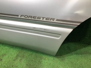 Porta traseira esquerda SUBARU FORESTER OEM 61401FC010 SF5 1997 SILVER 406
