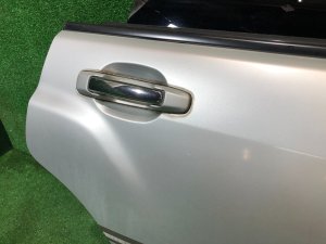 Porta traseira direita SUBARU FORESTER OEM 61401FC000 SF5 1997 SILVER 406