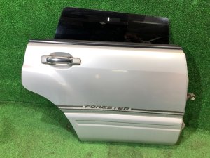 Дверь задняя правая 61401FC000 SUBARU FORESTER